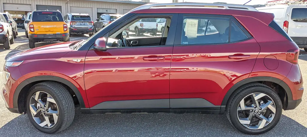 2025 Hyundai Venue - $20,932