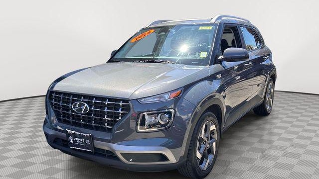2025 Hyundai VENUE SEL