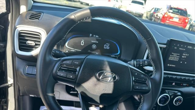 2025 Hyundai VENUE Limited