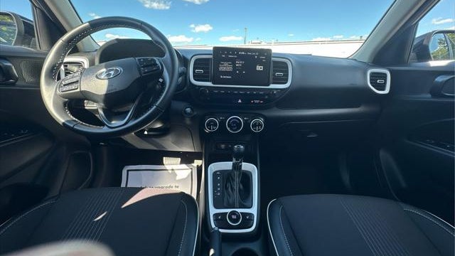 2025 Hyundai VENUE Limited