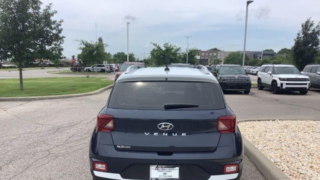 2025 Hyundai VENUE Limited