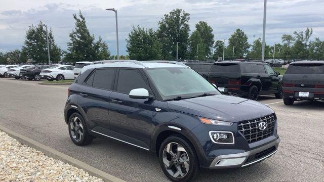 2025 Hyundai VENUE Limited
