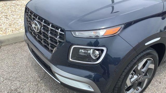 2025 Hyundai VENUE Limited