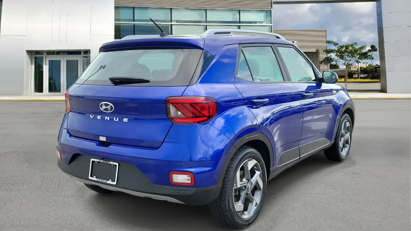 2025 Hyundai VENUE SEL