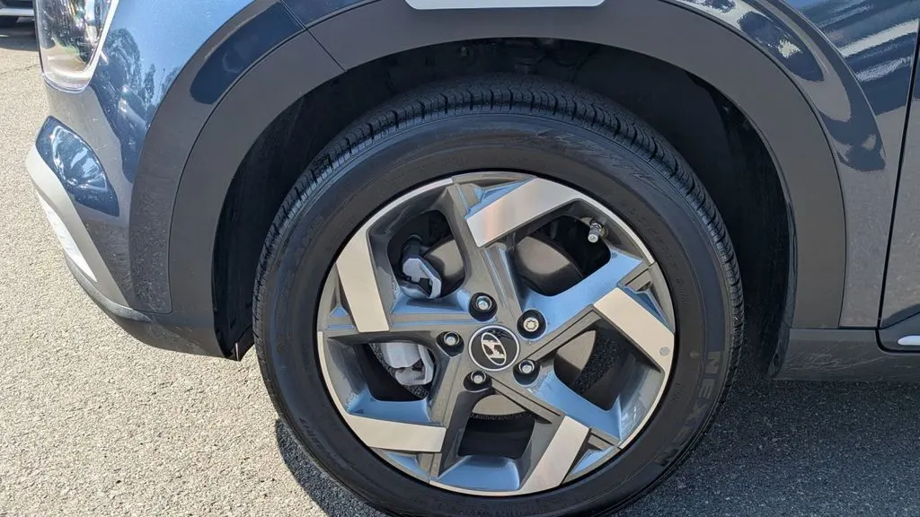 2025 Hyundai VENUE Limited