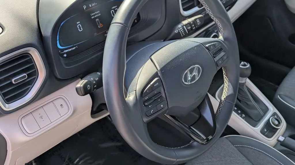 2025 Hyundai VENUE Limited