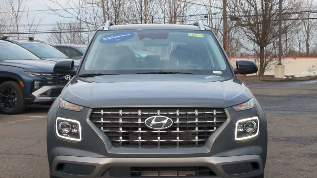 2025 Hyundai VENUE Limited