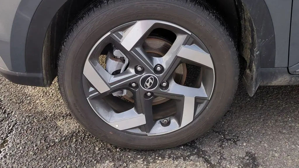 2025 Hyundai VENUE Limited