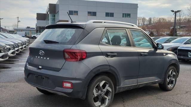 2025 Hyundai VENUE Limited