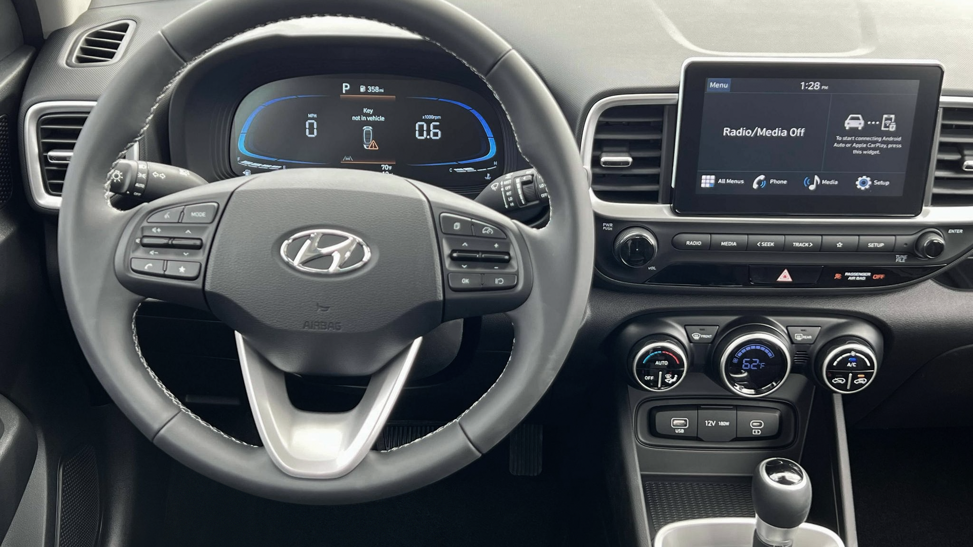 2025 Hyundai VENUE SEL