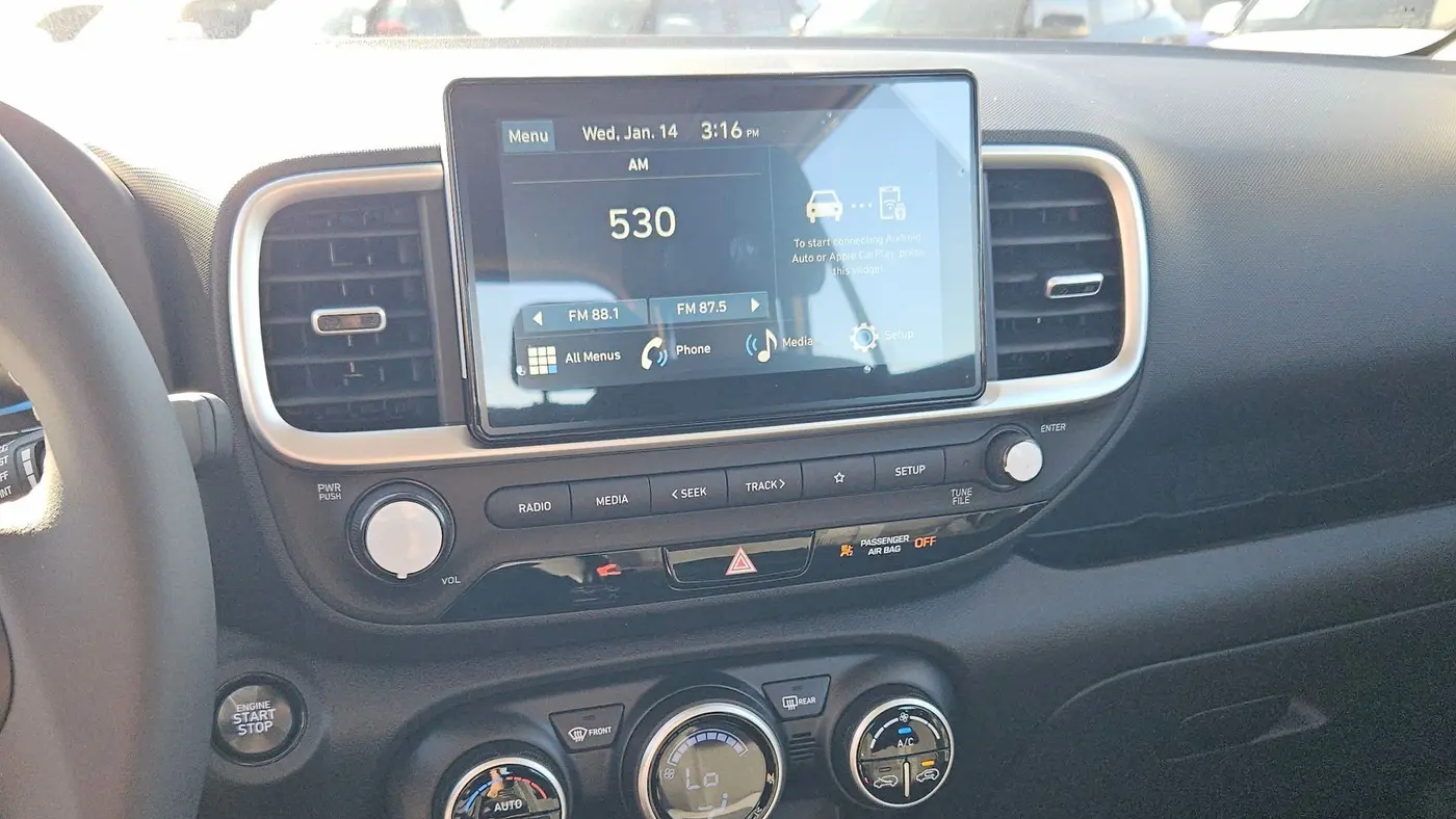 2026 Hyundai VENUE SEL