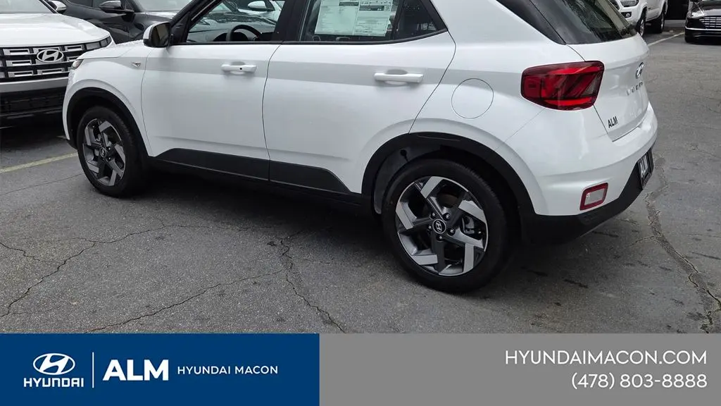2026 Hyundai VENUE SEL