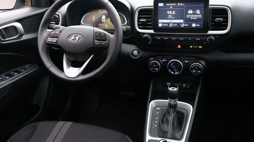 2026 Hyundai VENUE SEL