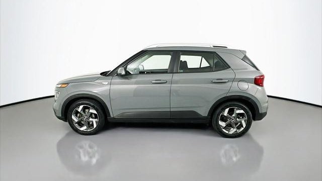 2022 Hyundai VENUE SEL