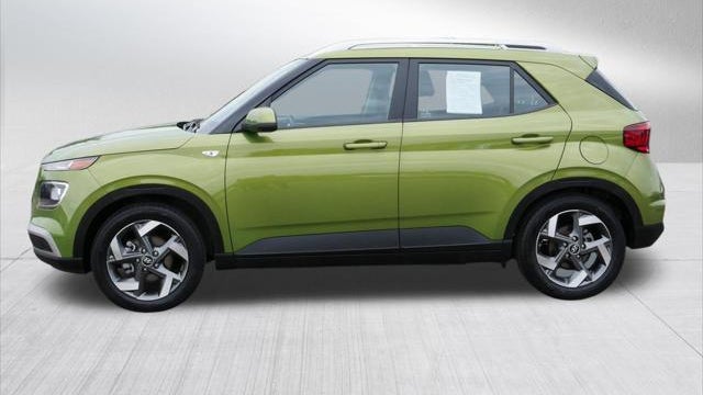 2022 Hyundai VENUE SEL