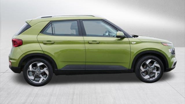 2022 Hyundai VENUE SEL