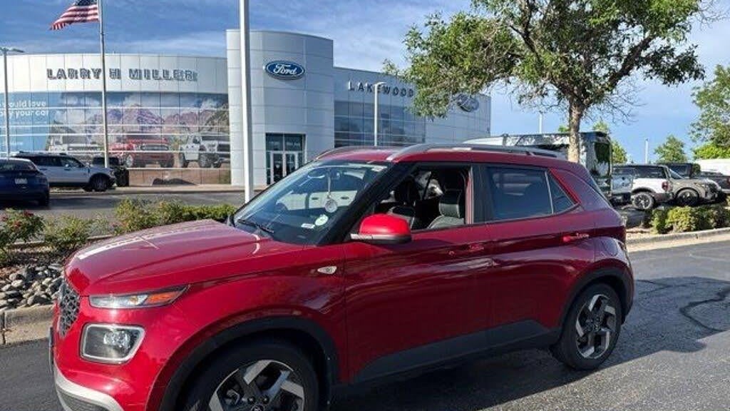 Preowned 2023 Hyundai VENUE SEL for Sale