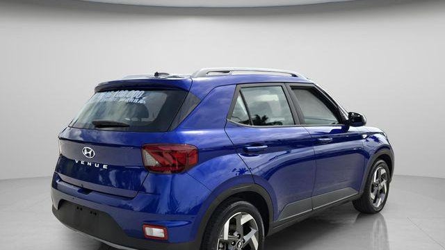 2023 Hyundai VENUE Limited