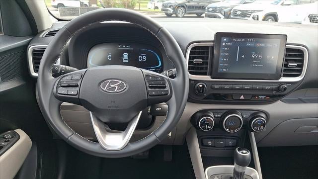 2023 Hyundai VENUE SEL