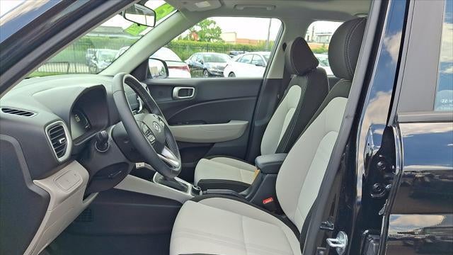 2023 Hyundai VENUE SEL