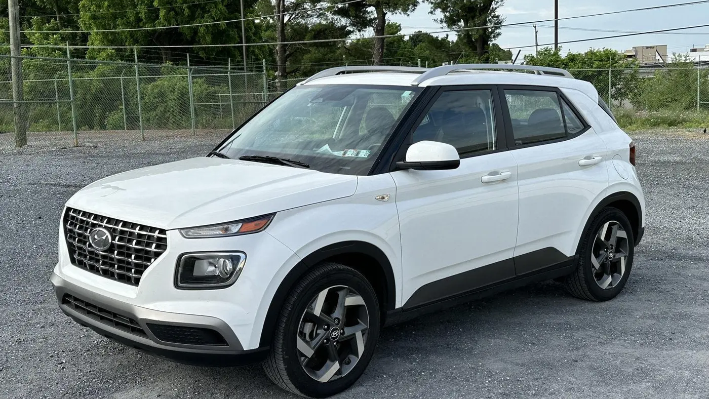 2023 Hyundai VENUE SEL
