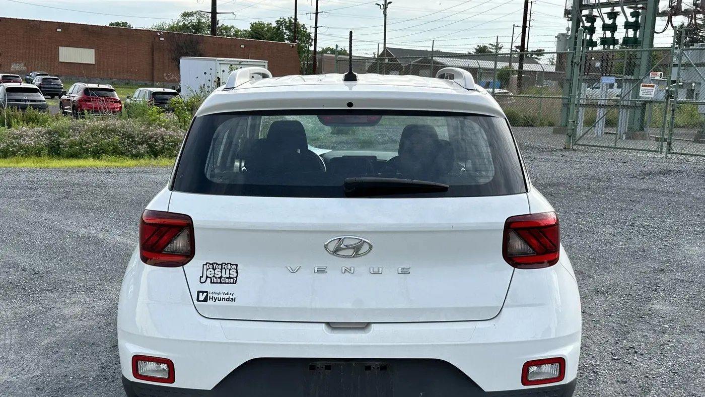 2023 Hyundai VENUE SEL