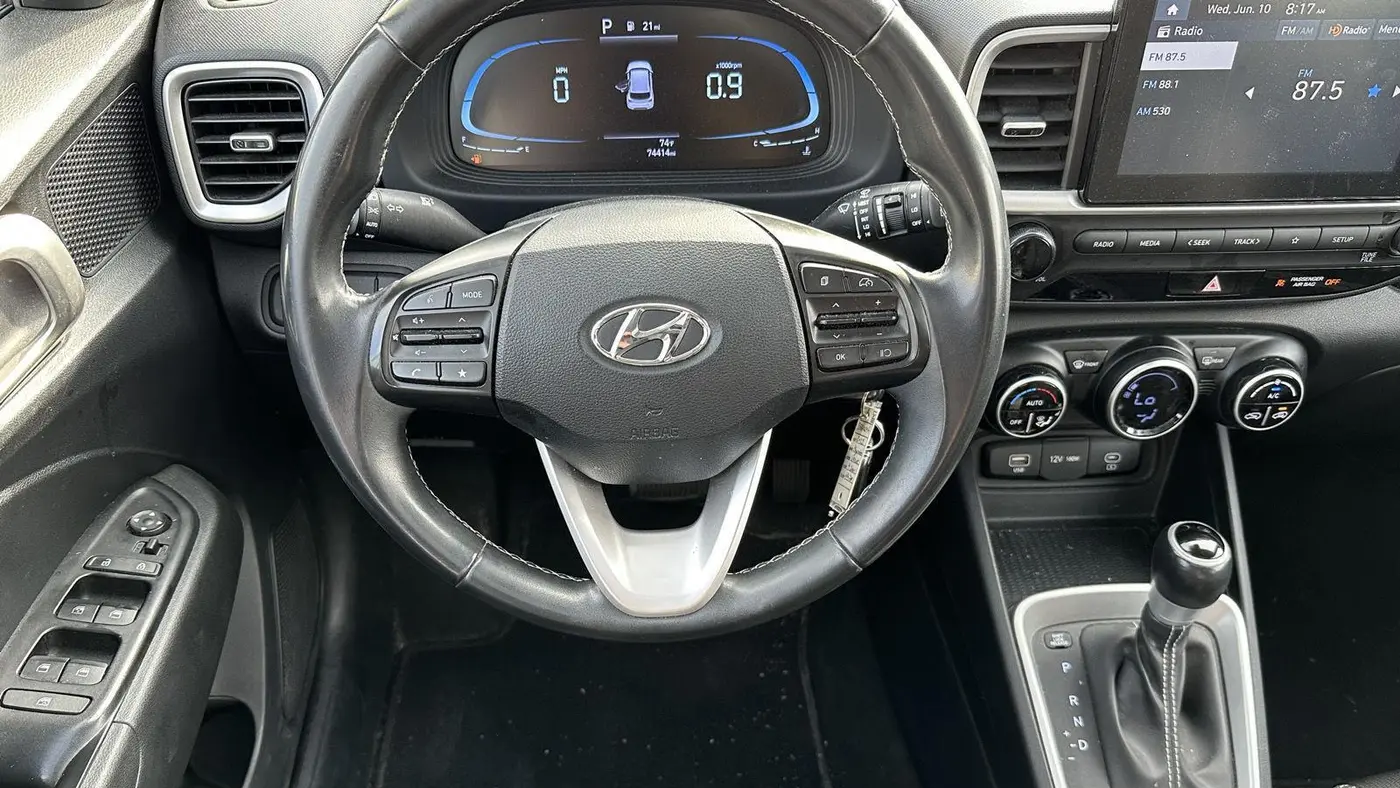 2023 Hyundai VENUE SEL