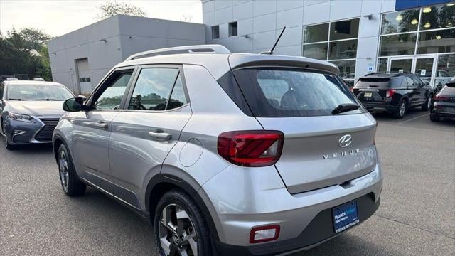 2023 Hyundai VENUE SEL