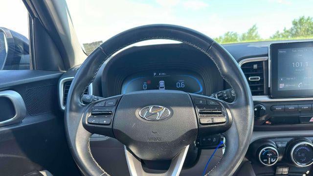 2023 Hyundai VENUE SEL