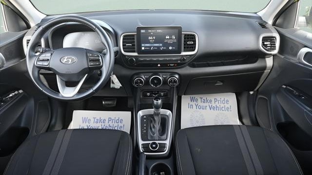 2023 Hyundai VENUE SEL