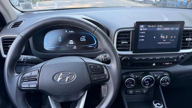 2023 Hyundai VENUE SEL