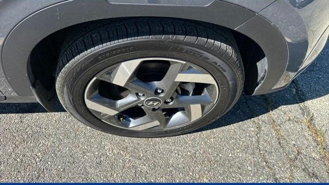 2023 Hyundai VENUE Limited