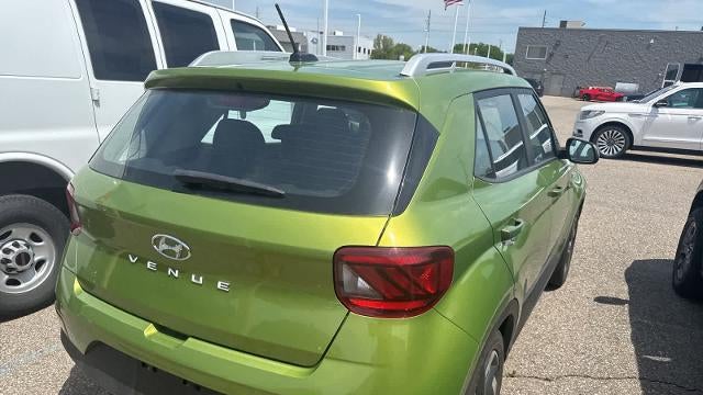 2023 Hyundai VENUE SEL