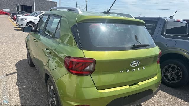2023 Hyundai VENUE SEL