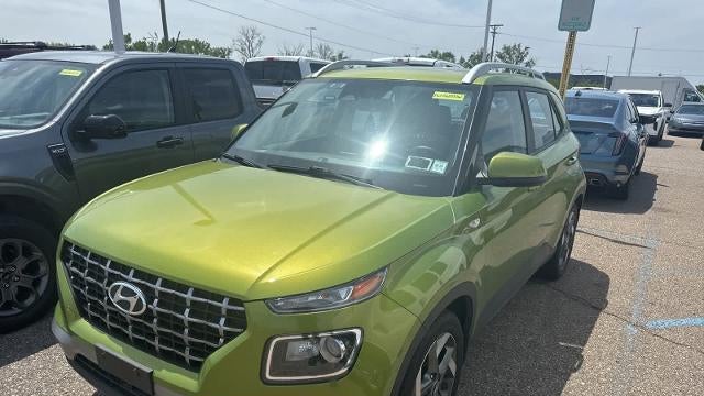 2023 Hyundai VENUE SEL