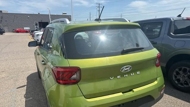 2023 Hyundai VENUE SEL