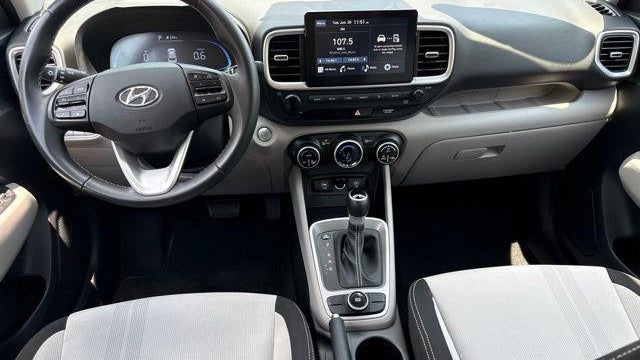2024 Hyundai VENUE SEL
