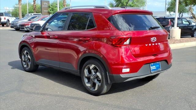 2024 Hyundai VENUE SEL