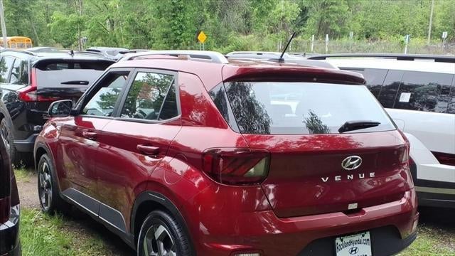 2024 Hyundai VENUE Limited