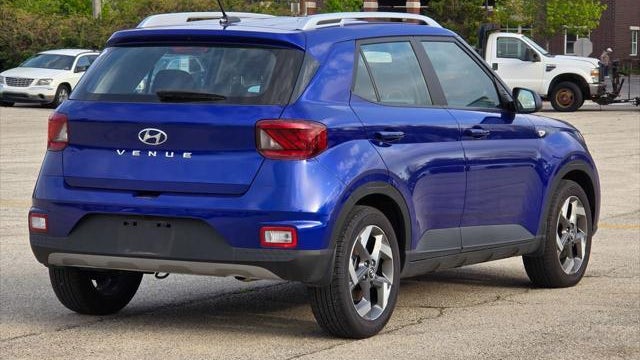 2024 Hyundai VENUE Limited