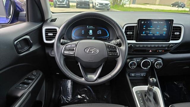 2024 Hyundai VENUE Limited