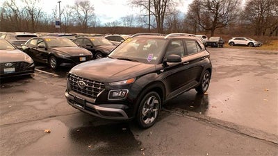 Photo of a 2025 Hyundai Venue SEL 4DR Crossover for sale