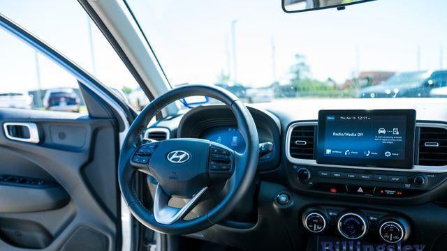 2025 Hyundai VENUE SEL