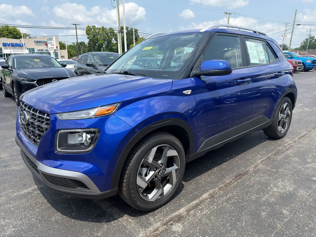2025 Hyundai Venue - $20,995