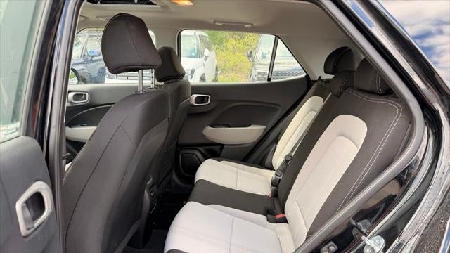 2025 Hyundai VENUE SEL
