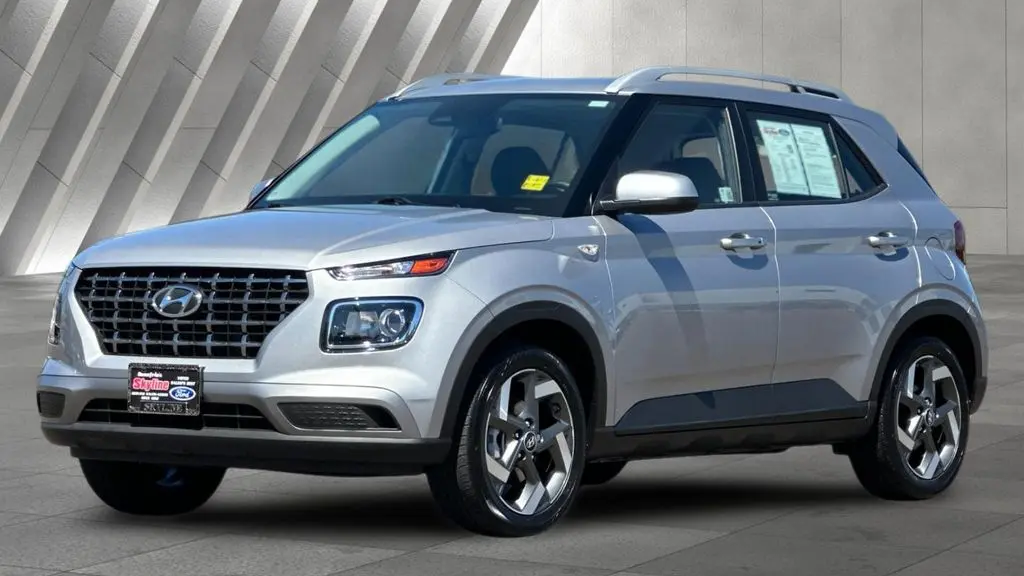 2025 Hyundai VENUE SEL