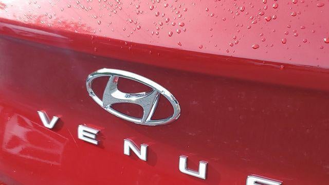2025 Hyundai VENUE Limited