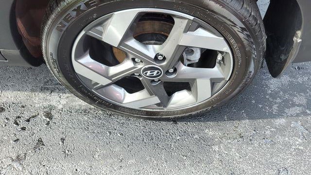 2025 Hyundai VENUE Limited