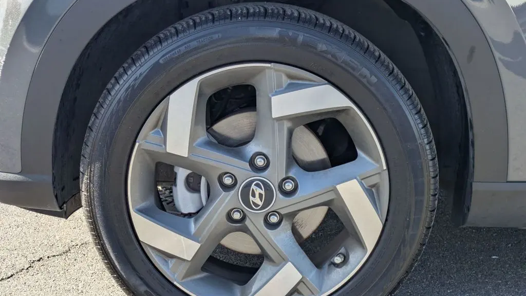 2025 Hyundai VENUE Limited