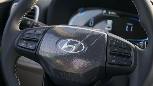 2025 Hyundai VENUE Limited